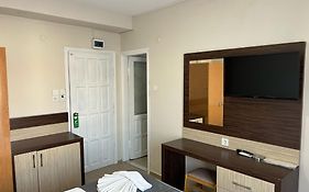 Rosella Hotel
